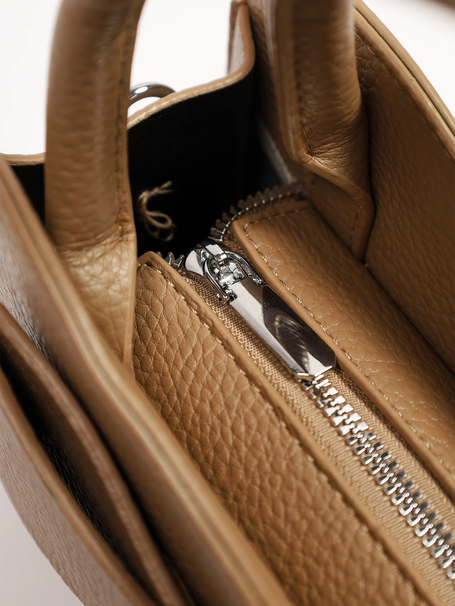 Сумка-тоут с бантом в ассортименте